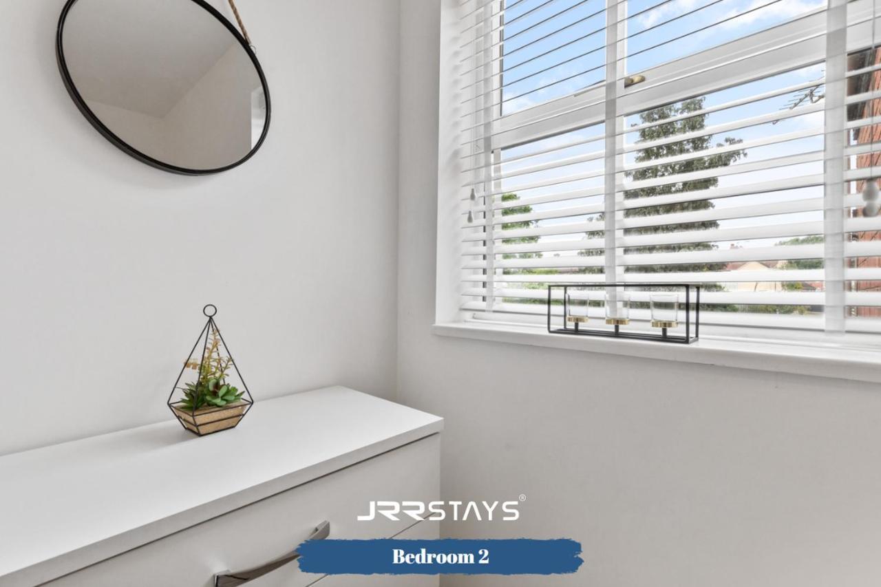 Nuneaton - Ideal 3 Bedroom, Wi-Fi Parking, Sleeps 6 - Jrr Stays Exterior foto